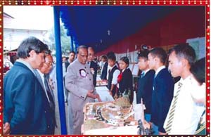 His Excellency the Governor of Meghalaya,Shri M.M. Jacob & the Chairman,Co-chairman SDRC & others going round the exhibition stalls.